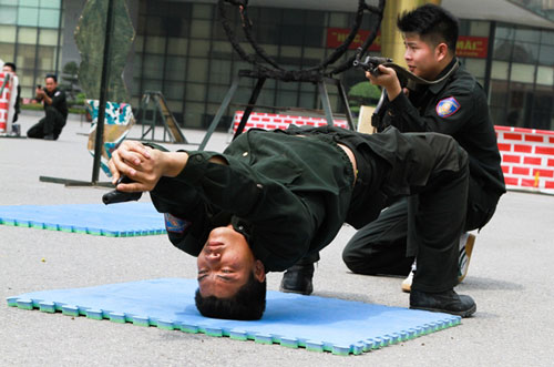Để đảm bảo thành thục các kĩ năng chiến đấu, người học phải mất nhiều năm để luyện tập.